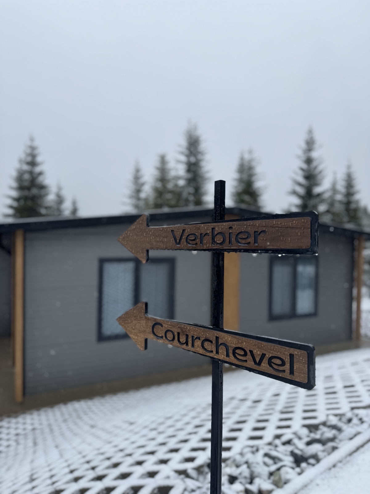 Romantic accommodation Romania Nivalis