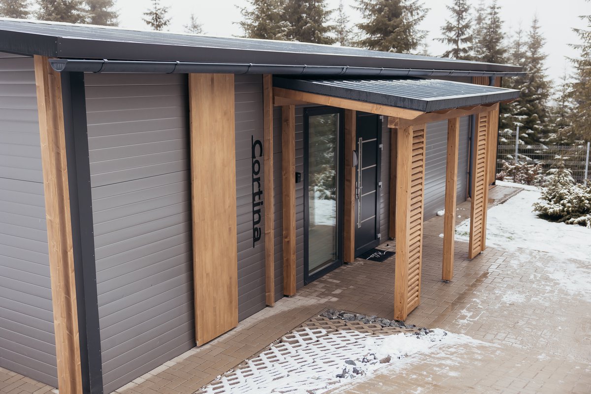 Cortina Chalet cu jacuzzi la Nivalis Resort & SPA