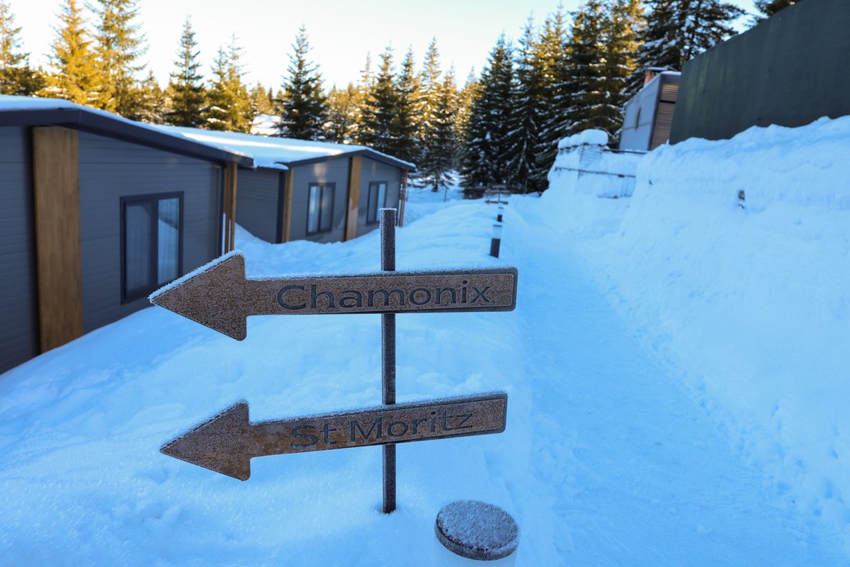 Indicatoare de iarnă la stațiunea montană Nivalis